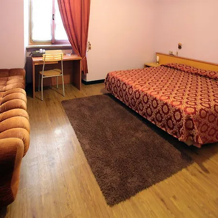 Il Sole ホテル 2*